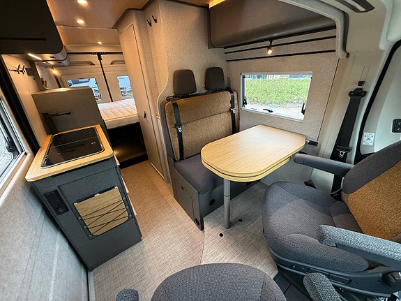 Hymer Redwood 600 Explorer 8 of 27