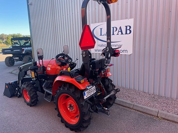Kubota EK-1 261 Traktor 3 of 4