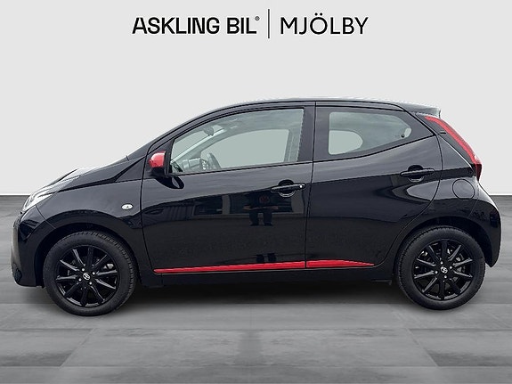 Toyota Aygo 4 of 14