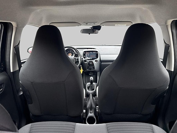 Toyota Aygo 12 of 14