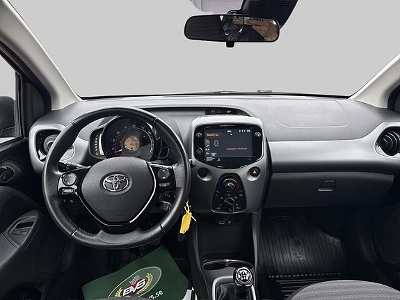 Toyota Aygo 10 of 14