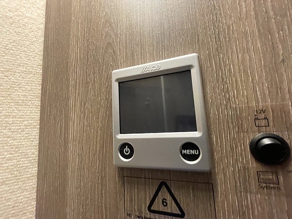 Kabe TM I 760 LXL / Solcell/ Litium x2 / Automat 180hk / Taksäng/Inverter 19 of 19
