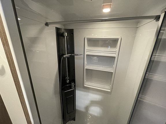 Kabe TM I 760 LXL / Solcell/ Litium x2 / Automat 180hk / Taksäng/Inverter 13 of 19