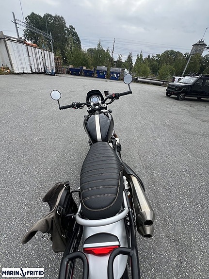 Triumph 1200 XC Scrambler 8 of 9