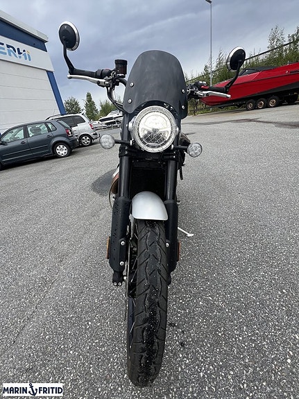 Triumph 1200 XC Scrambler 7 of 9