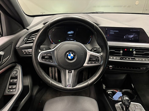 BMW 118i 14 of 23