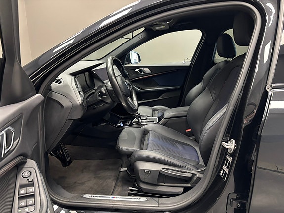 BMW 118i 13 of 23