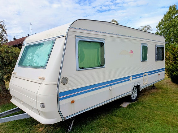 Adria Unica B 562 UL 2 of 6