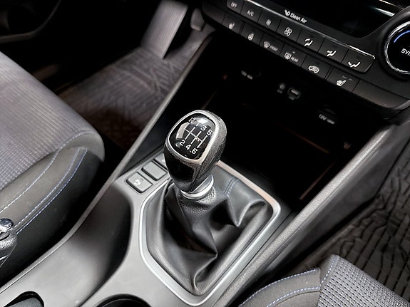 Hyundai Tucson 14 of 19