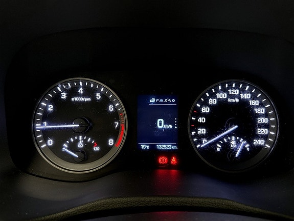 Hyundai Tucson 9 of 19