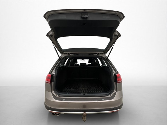 Volkswagen Golf Alltrack 27 of 30