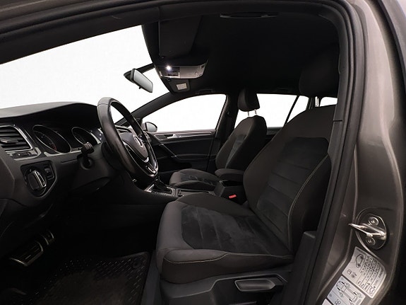 Volkswagen Golf Alltrack 12 of 30