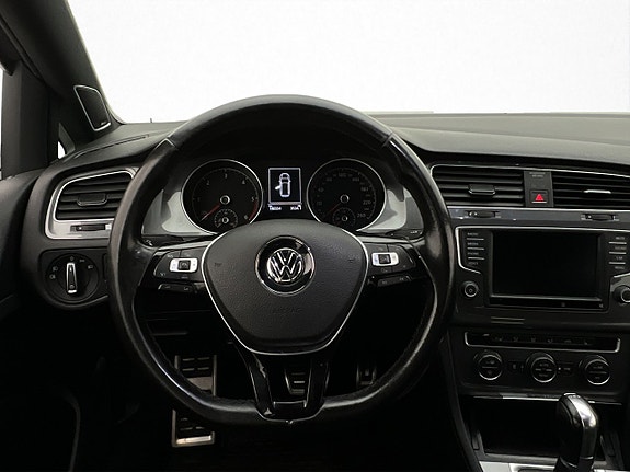 Volkswagen Golf Alltrack 14 of 30