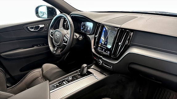 Volvo XC60 12 of 24