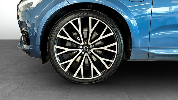 Volvo XC60 6 of 24