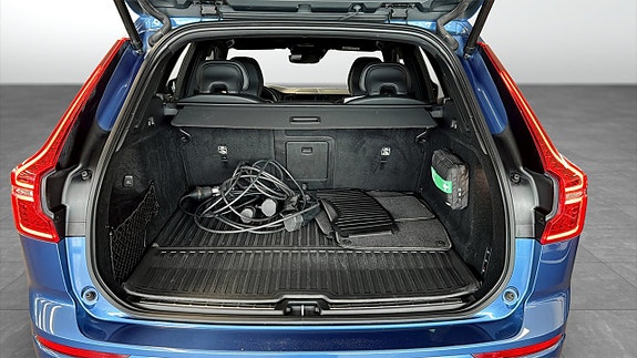 Volvo XC60 14 of 24