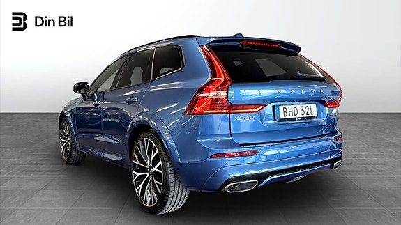 Volvo XC60 3 of 24