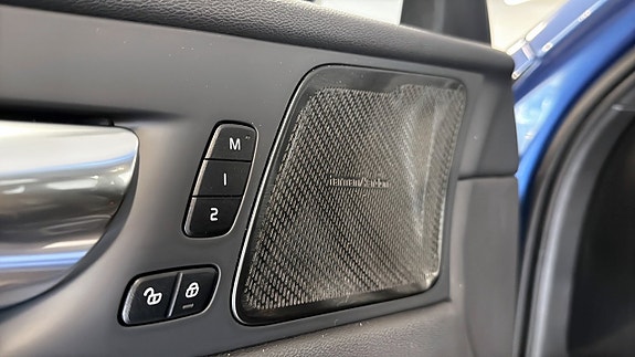 Volvo XC60 19 of 24