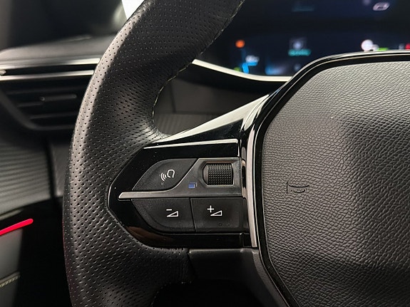 Peugeot e-208 17 of 30