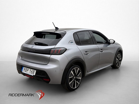 Peugeot e-208 8 of 30