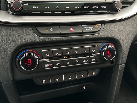Kia Ceed 25 of 30