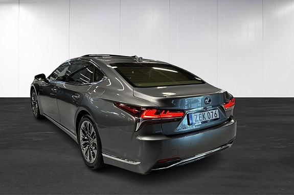 Lexus LS500h 4 of 24
