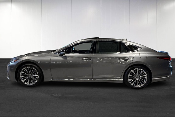 Lexus LS500h 7 of 24