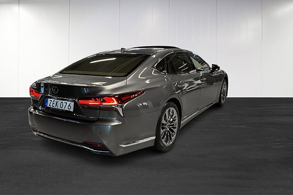 Lexus LS500h 3 of 24