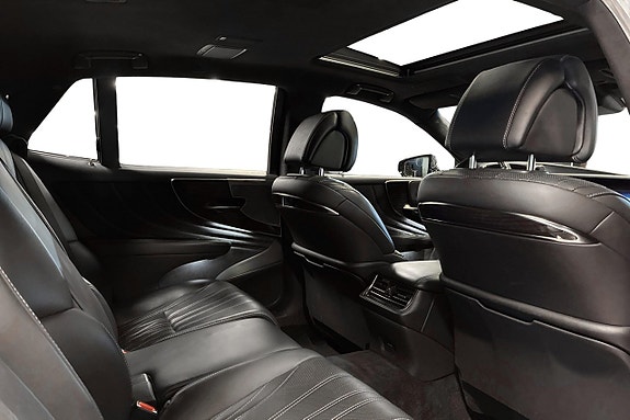 Lexus LS500h 19 of 24