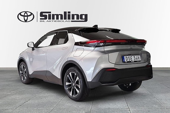Toyota C-HR 2 of 13