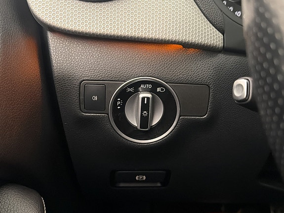Mercedes-Benz B200 13 of 30