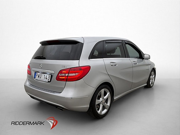 Mercedes-Benz B200 8 of 30