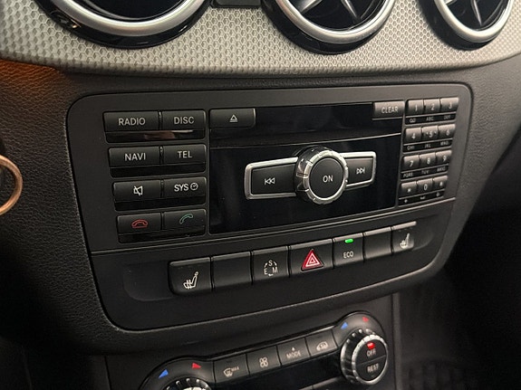Mercedes-Benz B200 22 of 30