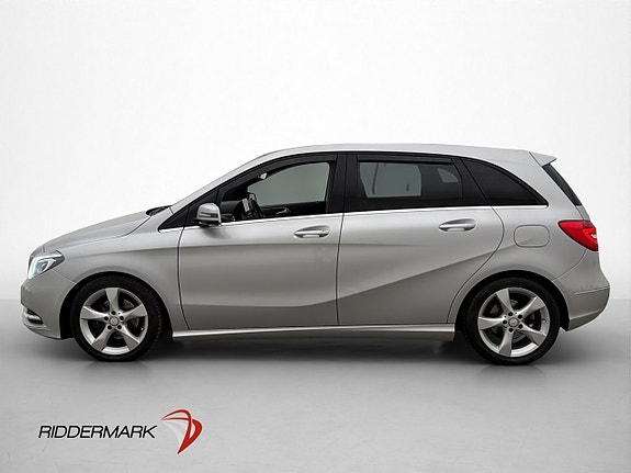 Mercedes-Benz B200 5 of 30