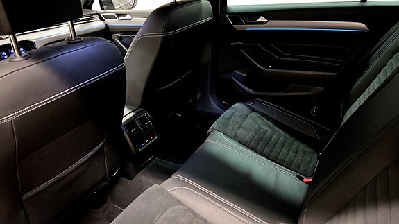 Volkswagen Passat 11 of 25