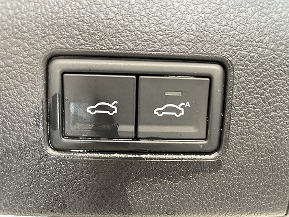 Volkswagen Passat Alltrack 9 of 22