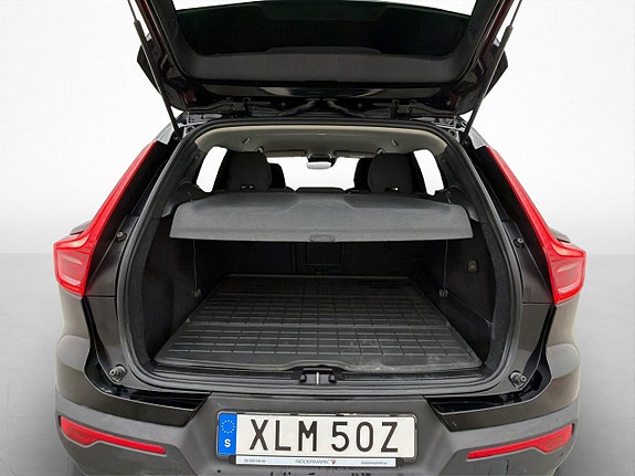 Volvo XC40 28 of 30