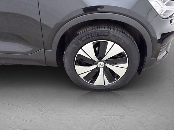 Volvo XC40 30 of 30