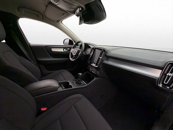 Volvo XC40 26 of 30