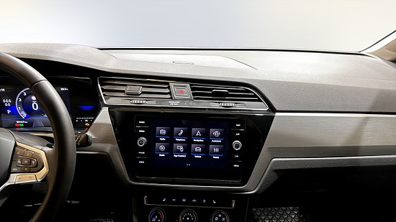 Volkswagen Touran 9 of 21