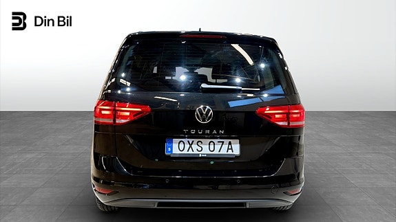Volkswagen Touran 5 of 21