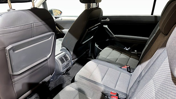 Volkswagen Touran 11 of 21
