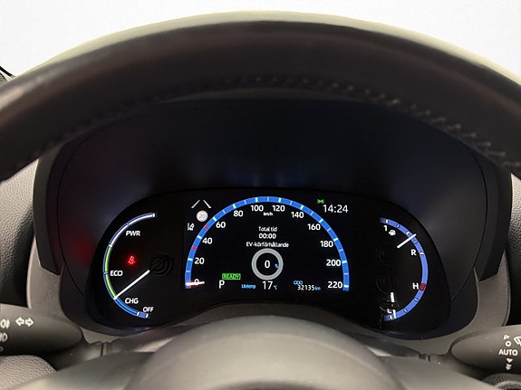 Toyota Yaris Cross 18 of 30