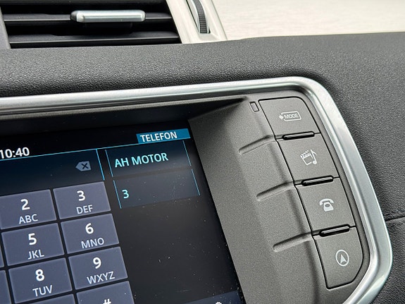 Land Rover Range Rover Evoque 9 of 12