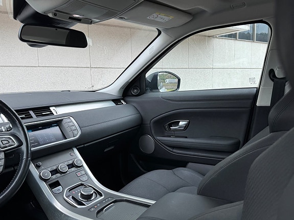 Land Rover Range Rover Evoque 11 of 12