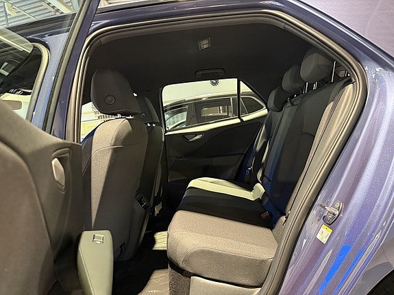 Volkswagen ID.3 Neo 7 of 8
