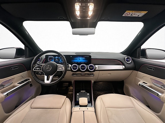 Mercedes-Benz EQB300 13 of 30