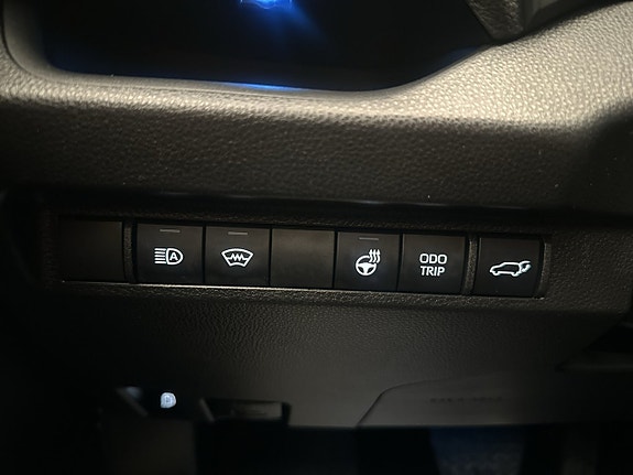 Toyota RAV4 18 of 30