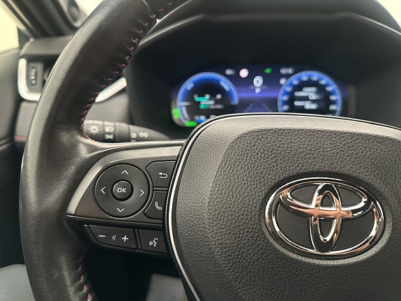 Toyota RAV4 19 of 30