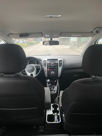 Kia Venga 7 of 8